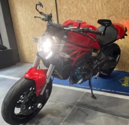 DUCATI MONSTER 821