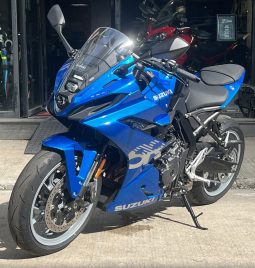 Suzuki GSX-8R