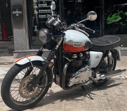 TRIUMPH Bonneville T100